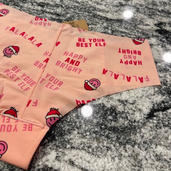 Victoria’s Secret PINK Christmas cheeky panty - Picture 7 of 9